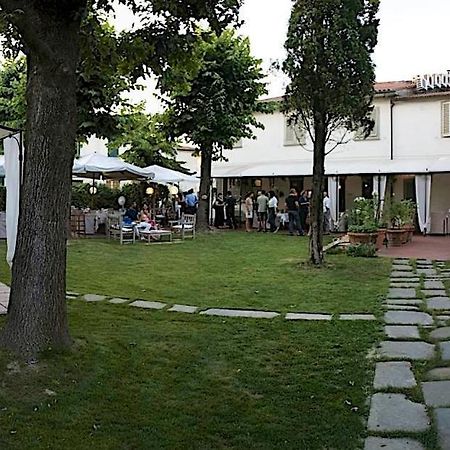 La Bussola Da Gino Hotel Quarrata Ngoại thất bức ảnh