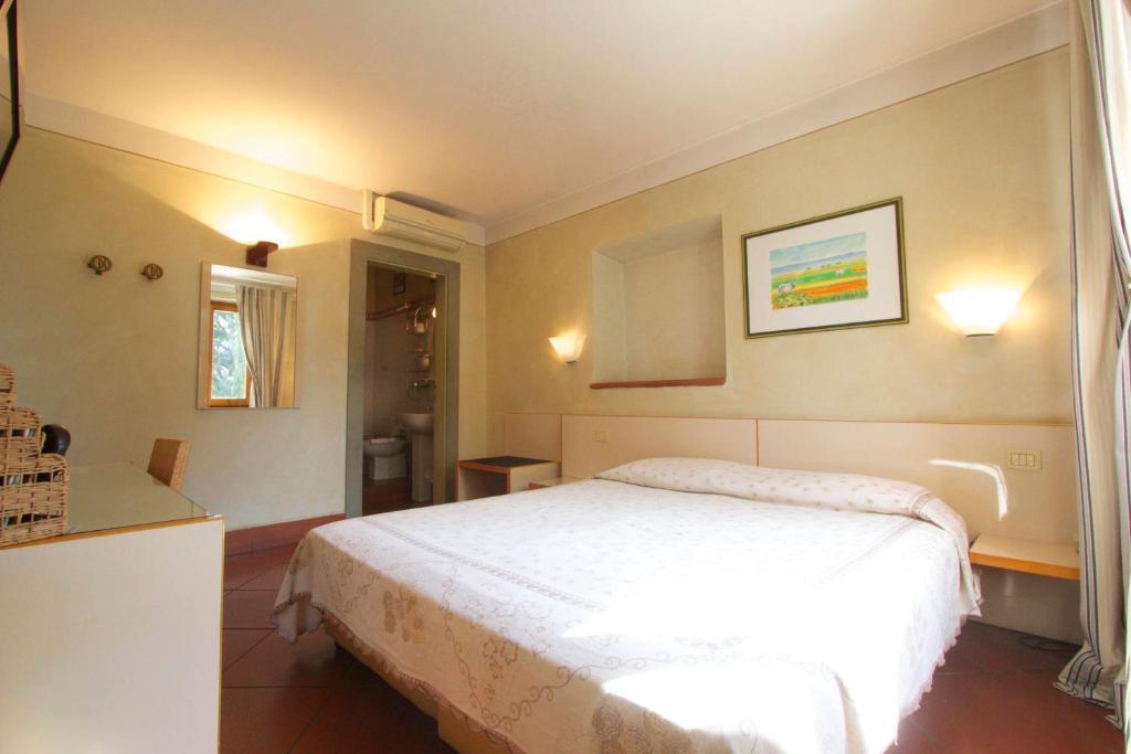 La Bussola Da Gino Hotel Quarrata Phòng bức ảnh